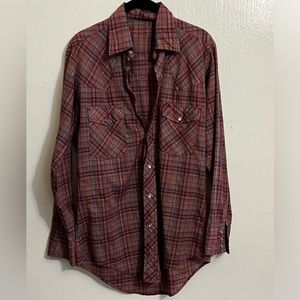 Vintage men’s long sleeve pearl snap button down size medium